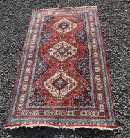 Good Antique Persian Rug. Lovely Design