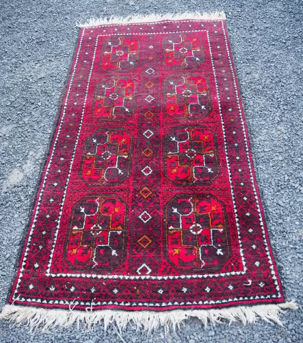 Good Afghan Hand Kontted Wool Rug
