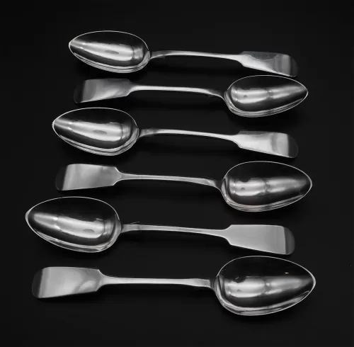 Fine Set of 6 Dundee Silver Teaspoons