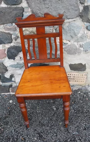 Late 19th Century American Hall Chair