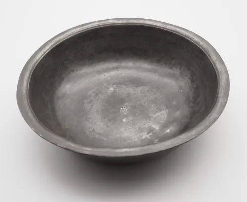 Good 18th Century Pewter Bowl of a Nice Shape