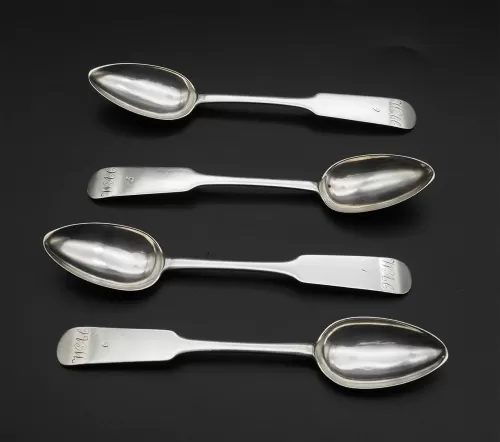 RARE set of 4 Dundee Silver Teaspoons