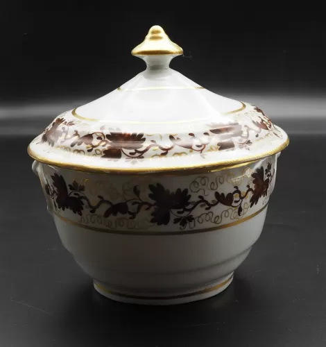 Early 19th Century English Porcelain Sugar Bowl