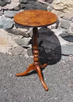 Fine Georgian Burr Elm Tripod Table