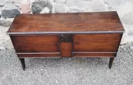 Early Georgian Oak Sword Chest
