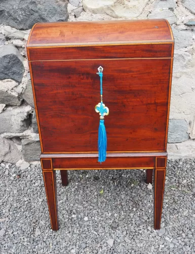 Georgian Sheraton Mahogany Wine Box