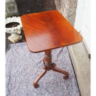 Mid 19th Century Mahogany Tripod Table