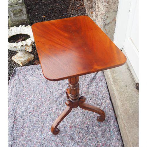 Mid 19th Century Mahogany Tripod Table