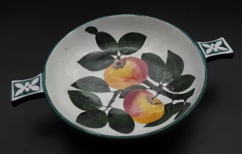 Large Scottish Wemyss Quaich in Apples